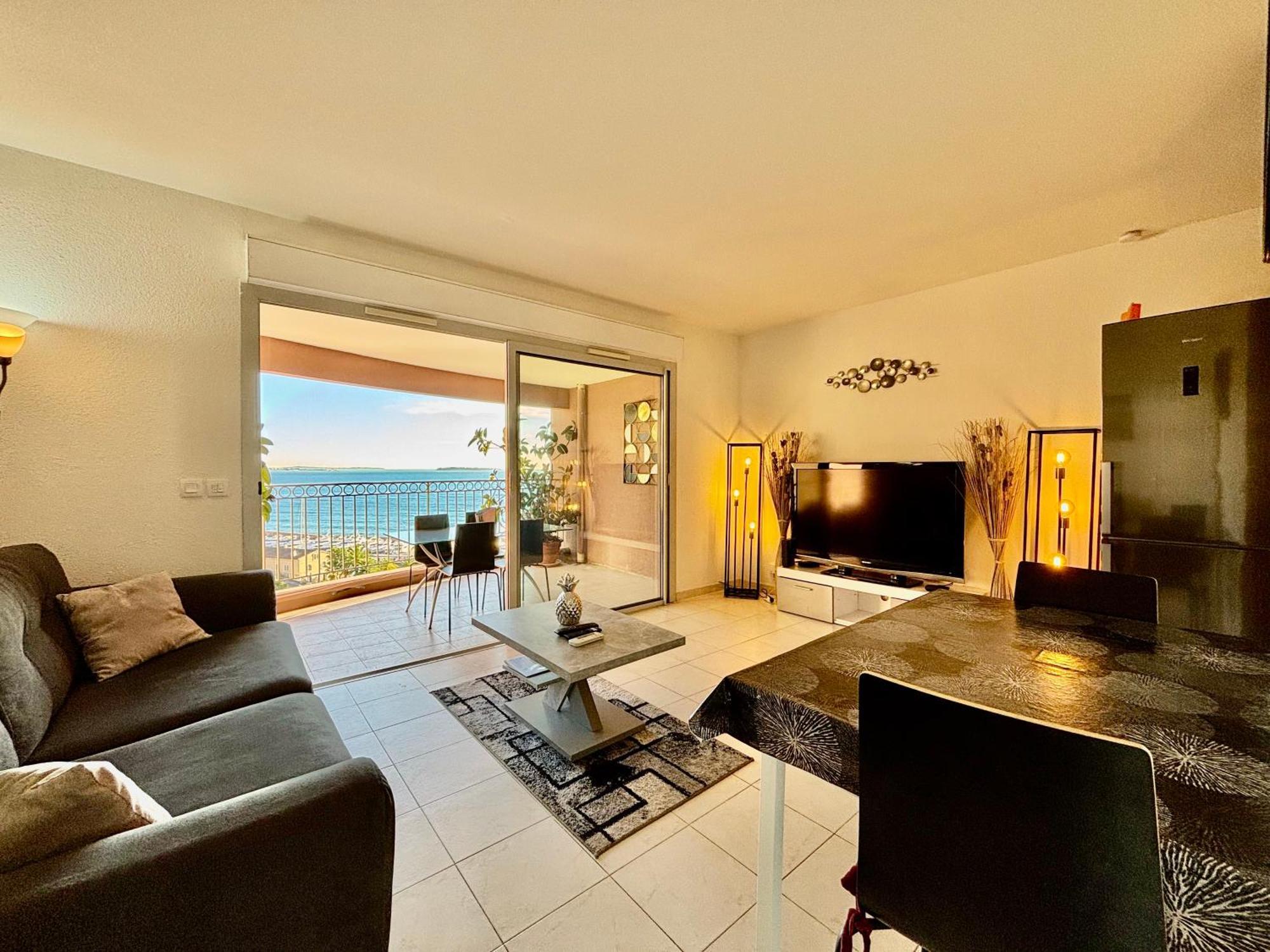 Appartement Superbe 3 pièces sur la baie de Théoule Extérieur photo